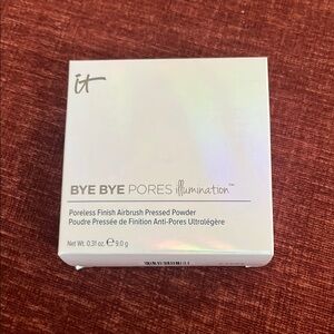 IT Cosmetics White Setting Powder for a Flawless Finish